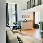 Maderni Loft דירה *