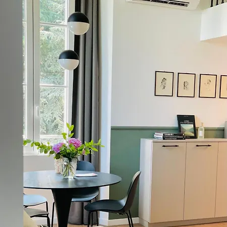 Apartment Maderni Loft Como