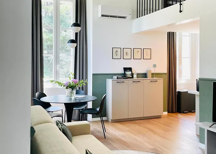 Maderni Loft דירה *