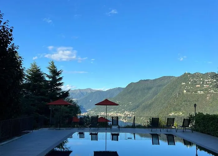 アパート Maderni Loft コモ