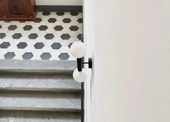 Maderni Loft * コモ