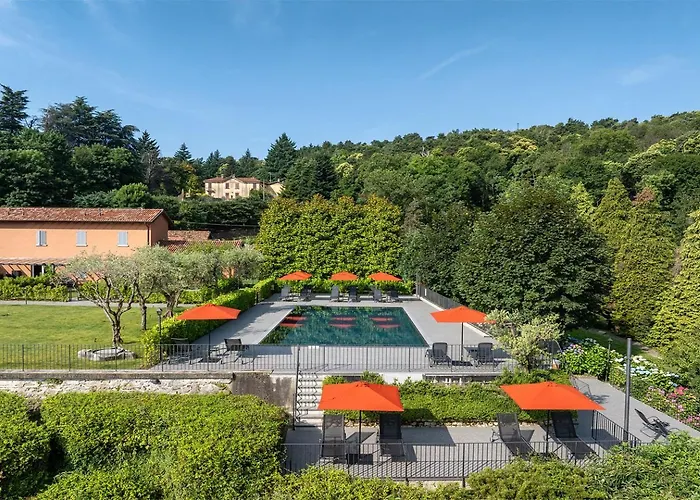 Maderni Loft アパート